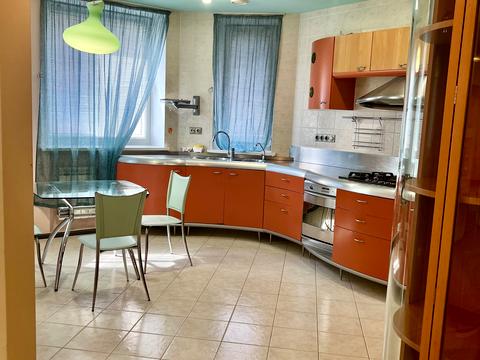 квартира за адресою Дніпро, Виконкомівська вул., 7