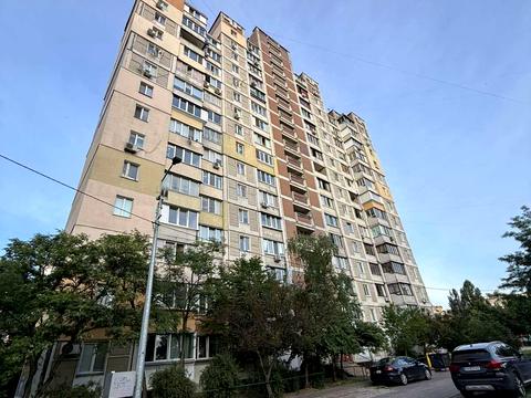 квартира за адресою Володимира Висоцького бульв., 9