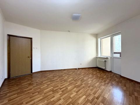 квартира за адресою Київ, Срібнокільська вул., 1