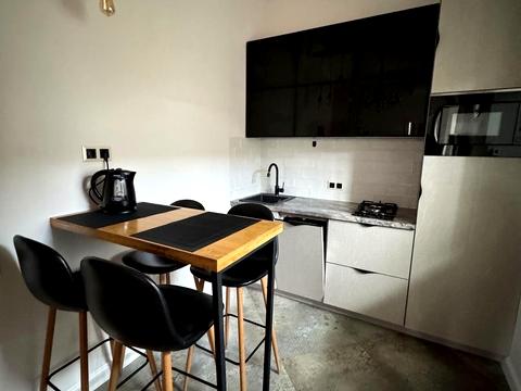 квартира за адресою Тарасівська вул., 8