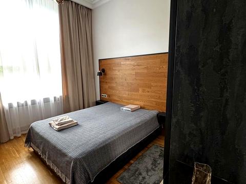 квартира за адресою Тарасівська вул., 8