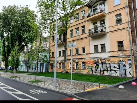 коммерческая по адресу Золотоворотская ул., 4