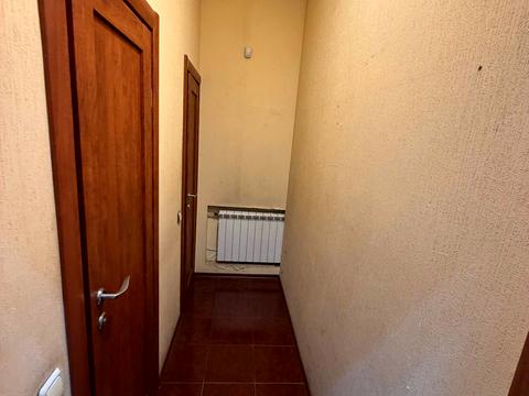 комерційна за адресою Театральний бульв., 3