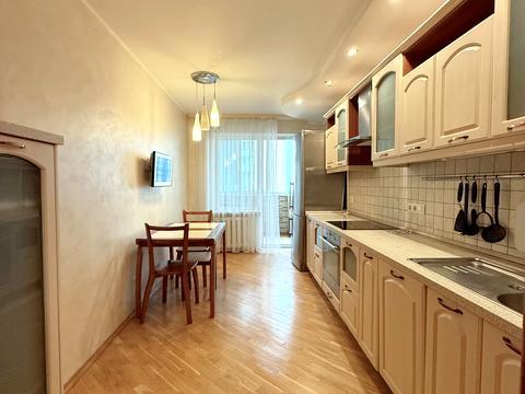 квартира за адресою Дарницький бульв., 10-А