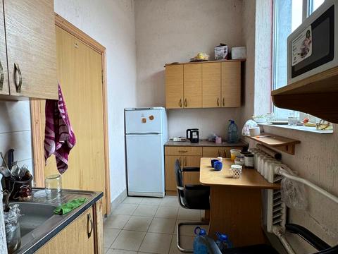 коммерческая по адресу Франка, 2 б