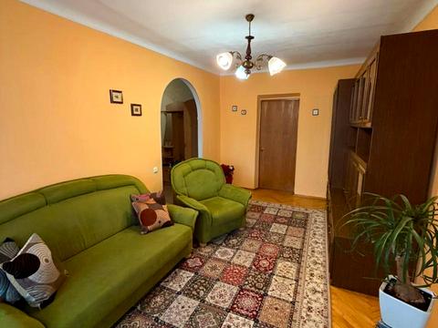 квартира за адресою Будівельників вул., 12