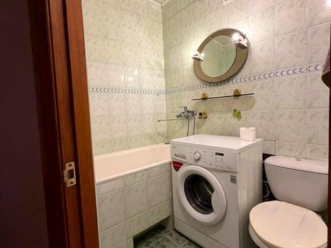 квартира за адресою Будівельників вул., 12