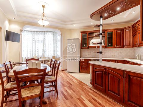 квартира за адресою Старонаводницька вул., 13