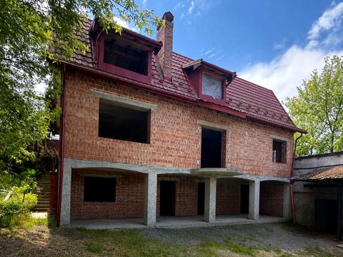 коммерческая по адресу Маркиана Шашкевича ул., 11