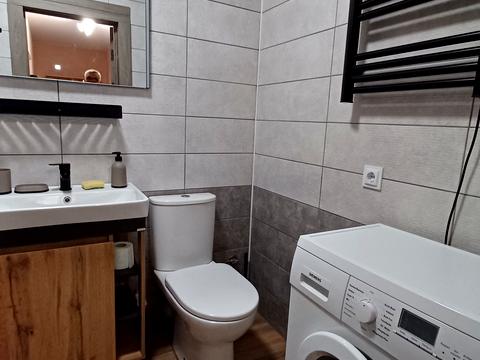 квартира за адресою Приозерна вул., 42