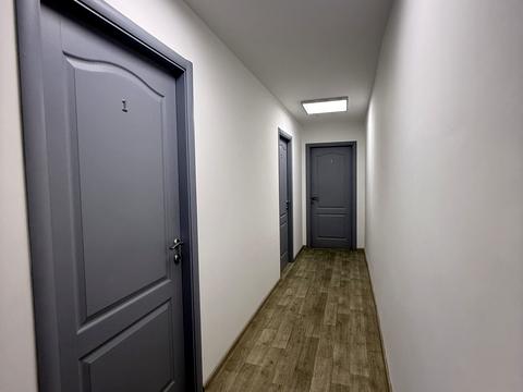 комерційна за адресою Королеви Єлизавети ІІ вул. (Глинки), 15