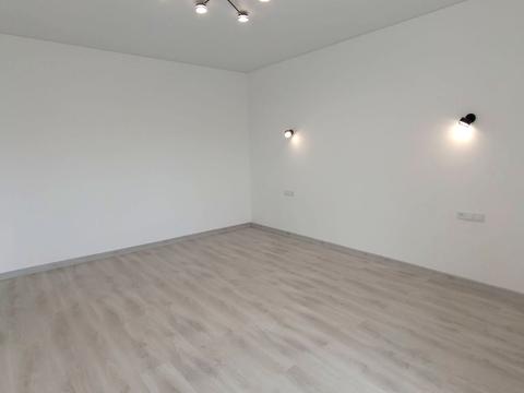 квартира за адресою Корольова, 18