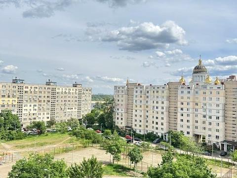 квартира за адресою Прирічна вул., 1