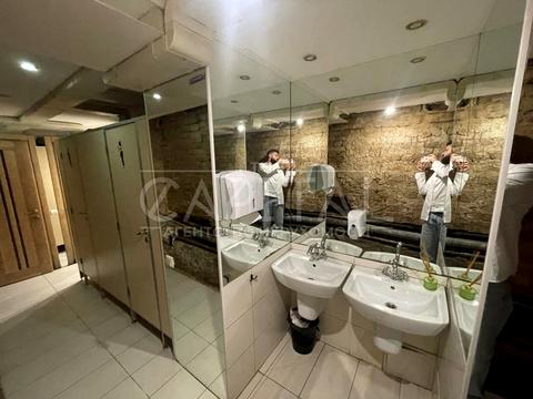 коммерческая по адресу Євгена Чикаленка, 45