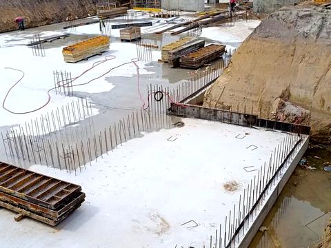 комерційна за адресою Слобідська вул., 4