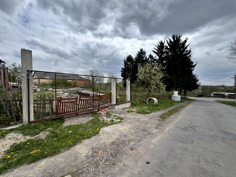 участок по адресу Олега Лісоого