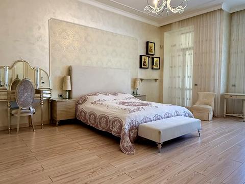 квартира за адресою Академіка Богомольця вул., 5