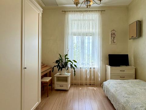 квартира за адресою Академіка Богомольця вул., 5