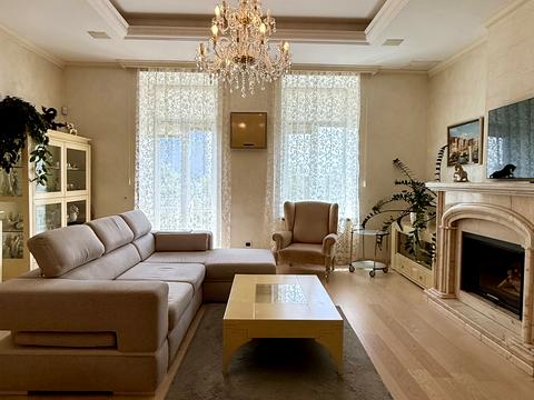 квартира за адресою Академіка Богомольця вул., 5