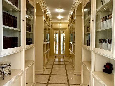 квартира за адресою Академіка Богомольця вул., 5