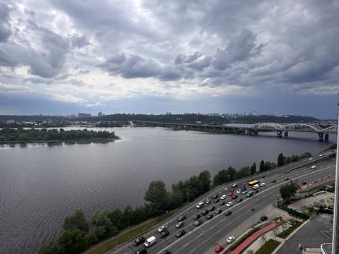 квартира за адресою Дніпровська набережна вул., 15-Є