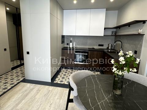 квартира по адресу Салютная ул., 2к20