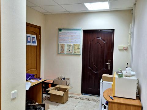 комерційна за адресою Володимира Івасюка просп. (Героїв Сталінграду), 47-А