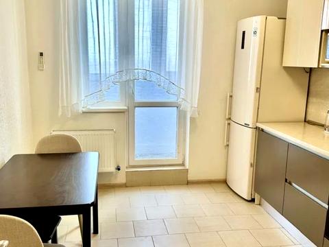 квартира за адресою Віталія Нестеренка вул., 1б