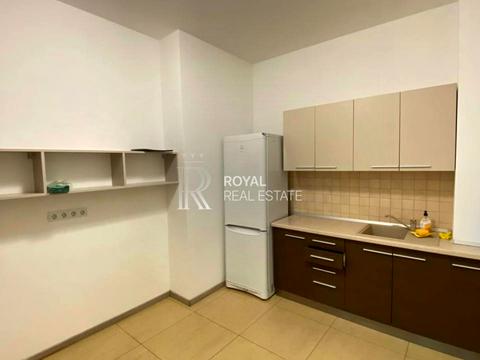 комерційна за адресою Кловський узвіз, 7a