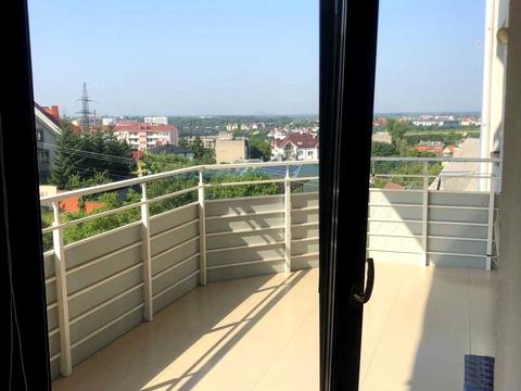 квартира за адресою Ужгород, Університетська вул., 25