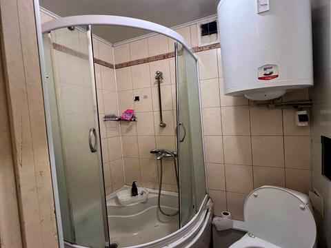 квартира за адресою Добровольців пров., 10
