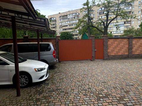 будинок за адресою Гостинна вул., 3
