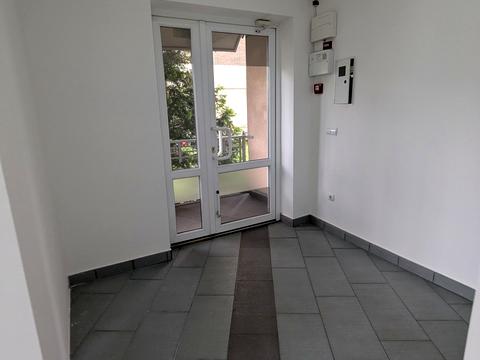коммерческая по адресу Угорницкая ул., 10а