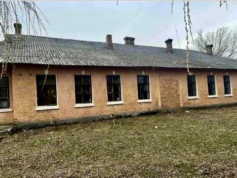 комерційна за адресою с. Вовковиї, Широка, 24