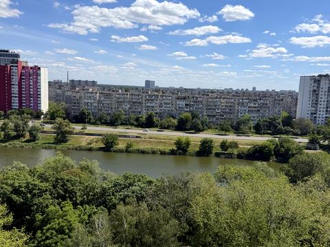 квартира за адресою Райдужна вул., 16