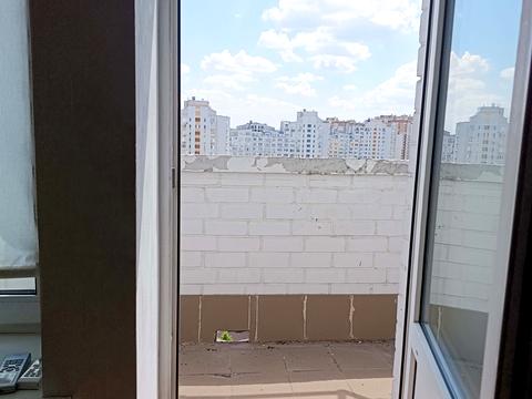 комерційна за адресою Миколи Бажана просп., 14
