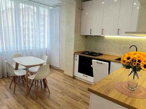 квартира за адресою Клубна вул., 10