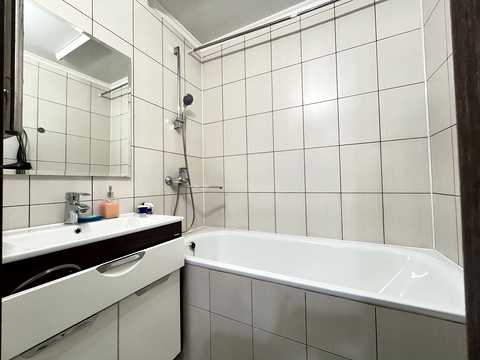 квартира по адресу Александра Попова ул., 5