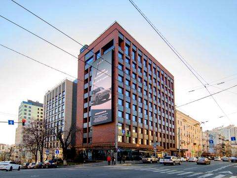 комерційна за адресою Саксаганського вул., 55