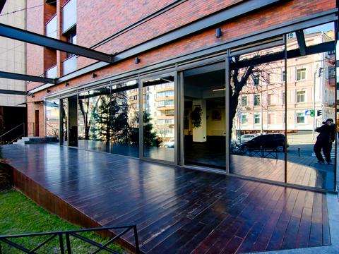 комерційна за адресою Саксаганського вул., 55