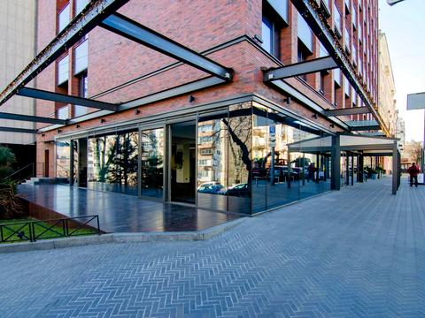 комерційна за адресою Саксаганського вул., 55
