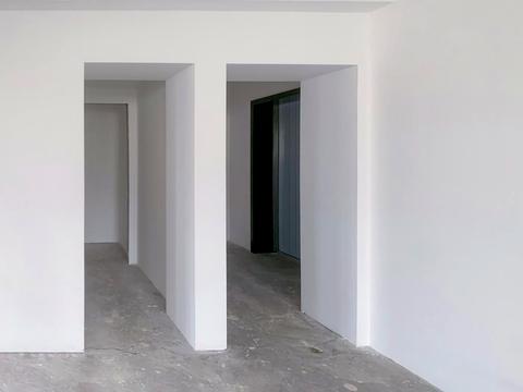 комерційна за адресою Саксаганського вул., 55