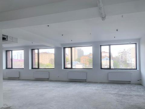 комерційна за адресою Саксаганського вул., 55