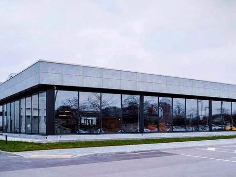 коммерческая по адресу Академика Булаховского ул., 4