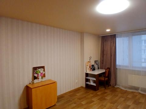 квартира за адресою Раїси Окіпної вул., 8