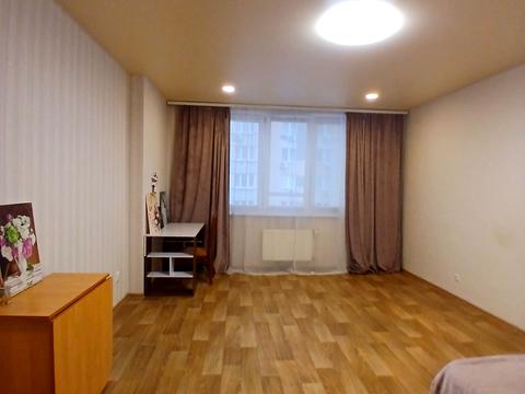квартира за адресою Раїси Окіпної вул., 8