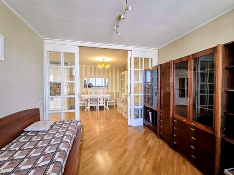 квартира за адресою Дніпровська набережна вул., 3