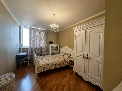 квартира за адресою Дніпровська набережна вул., 3