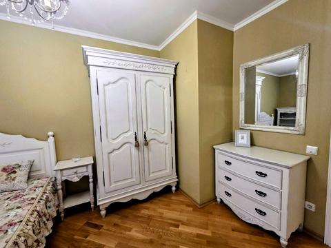 квартира за адресою Дніпровська набережна вул., 3