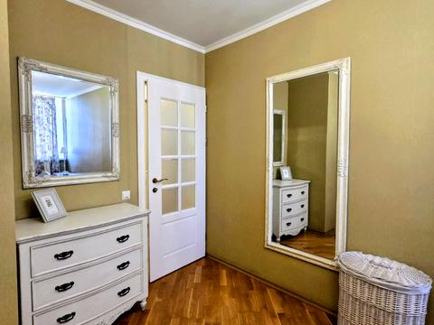 квартира за адресою Дніпровська набережна вул., 3